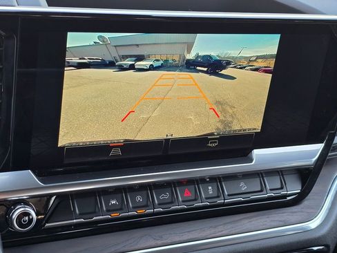 Certified 2023 GMC Sierra 1500 SLT w/ SLT Convenience Package image 9