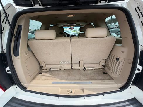 Used 2013 Cadillac Escalade Luxury AWD/4WD image 39