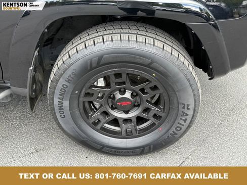 Used 2022 Toyota 4Runner TRD Off-Road Premium w/ Moonroof Package AWD/4WD image 15