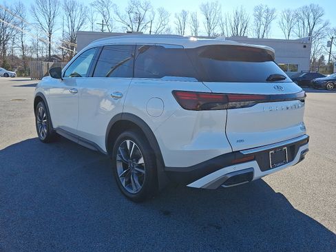 Used 2022 INFINITI QX60 Luxe w/ Performance Audio Package image 4