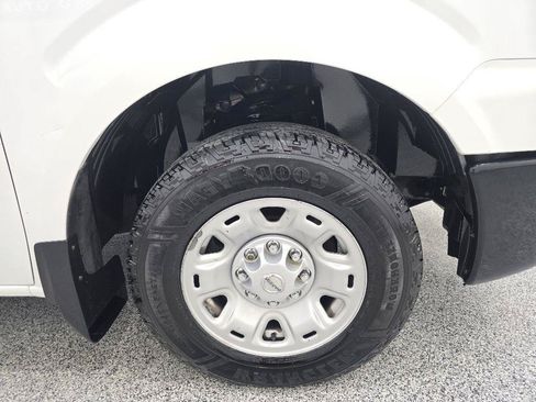 Used 2019 Nissan NV 2500 SV RWD image 28