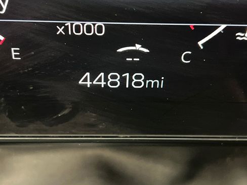 Used 2025 GMC Terrain Elevation AWD/4WD image 42