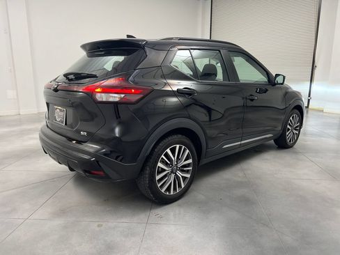 Used 2024 Nissan Kicks SR FWD image 7