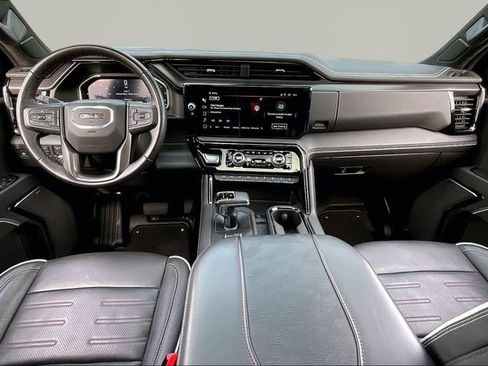 Used 2024 GMC Sierra 1500 AT4X image 7