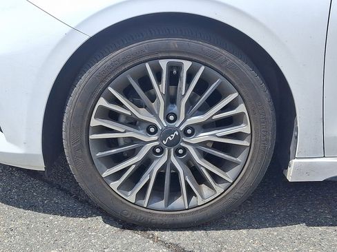 Used 2023 Kia Forte GT-Line w/ GT-Line Premium Package image 8