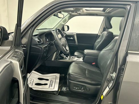 Used 2022 Toyota 4Runner Limited image 9