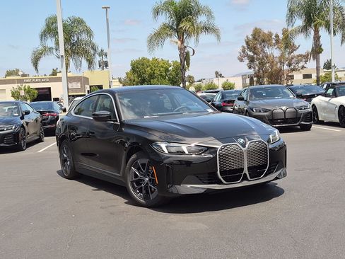 New 2026 BMW i4 eDrive40 w/ Premium Package RWD image 2
