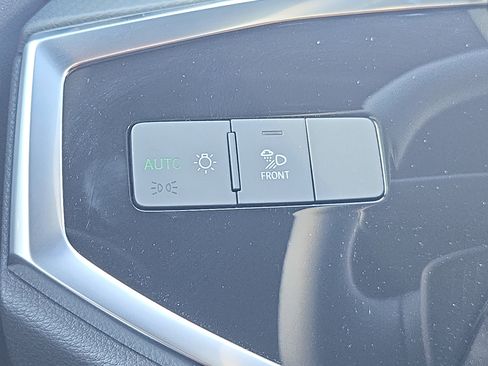 New 2025 Audi Q3 2.0T Premium image 23