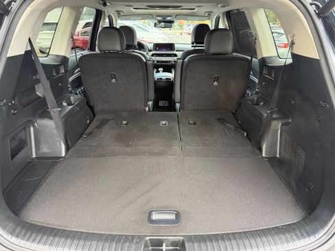 Used 2022 Kia Telluride EX w/ EX Premium Package image 16