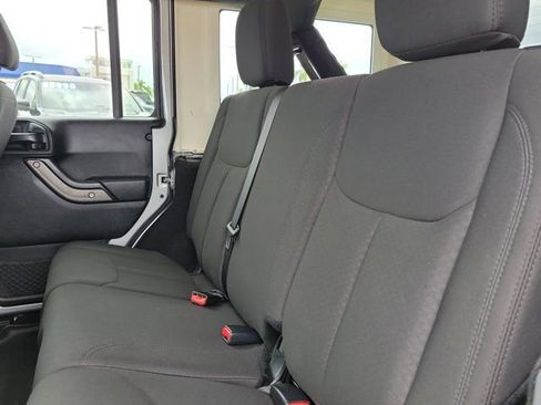 Used 2017 Jeep Wrangler Unlimited Sport w/ Quick Order Package 24S AWD/4WD image 15