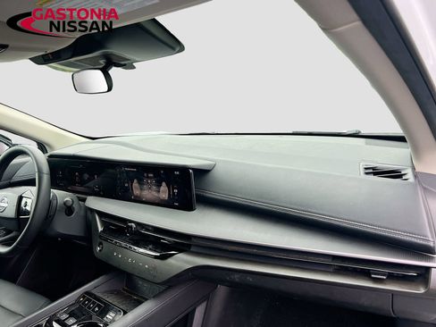 Used 2025 Nissan Murano SV FWD image 38
