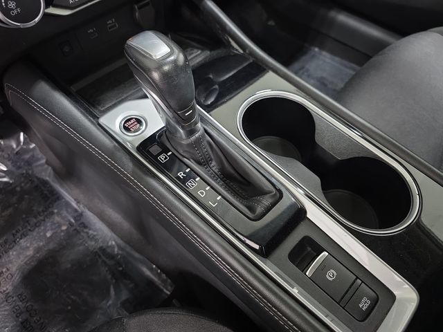 Used 2024 Nissan Altima 2.5 SV w/ SV Premium Package FWD image 25