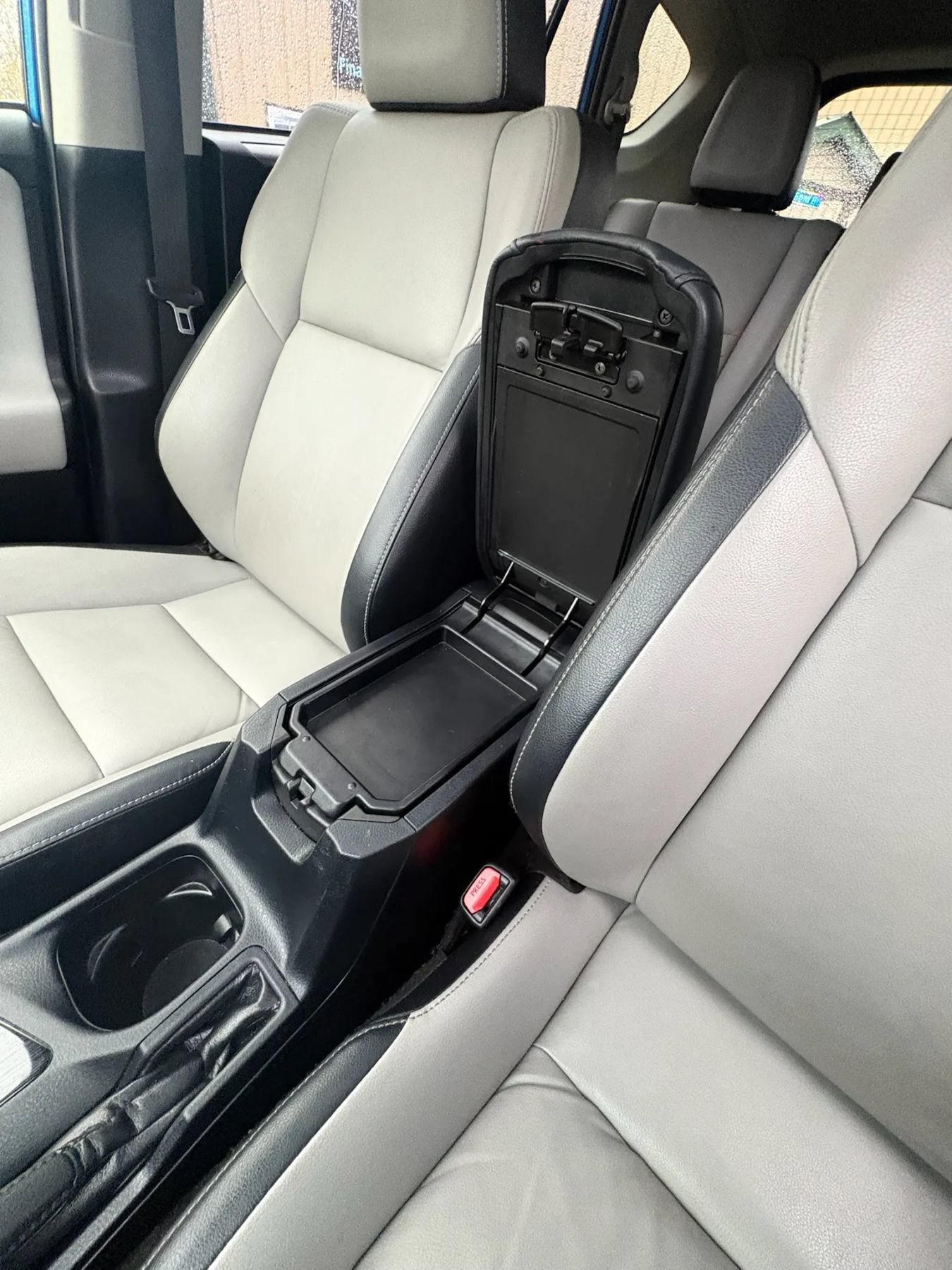 Used 2016 Toyota RAV4 Limited AWD/4WD image 23
