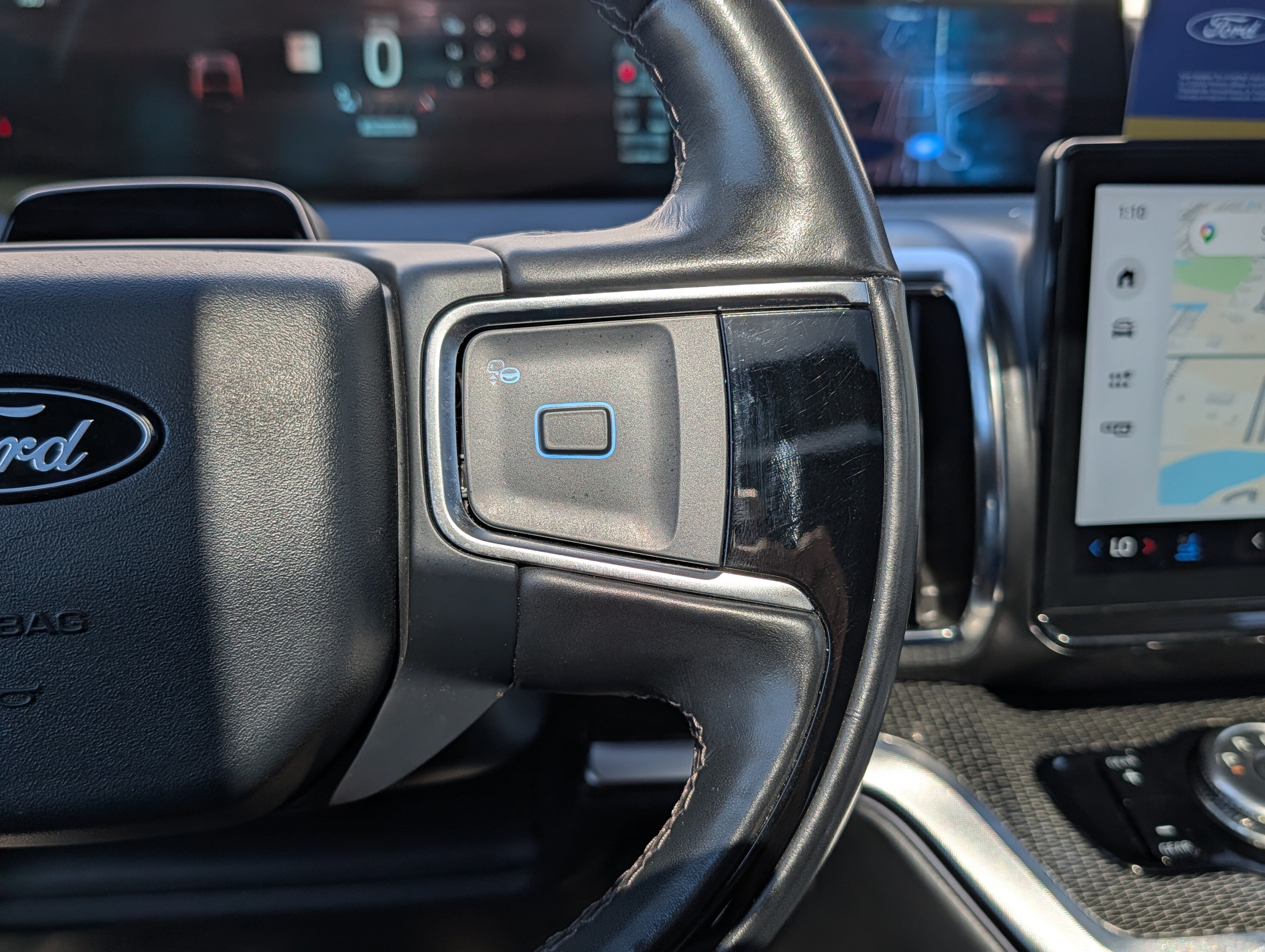 Certified 2025 Ford Expedition Platinum w/ Stealth Performance Package AWD/4WD image 31