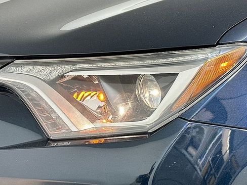 Used 2017 Toyota RAV4 XLE w/ All Weather Liner Package AWD/4WD image 26