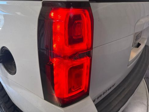 Used 2019 Chevrolet Tahoe LT AWD/4WD image 12