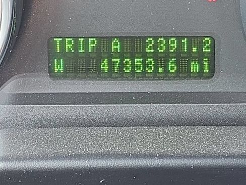 Used 2010 Ford Edge SEL FWD image 8