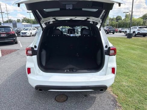 Used 2024 Ford Escape ST-Line Select AWD/4WD image 8