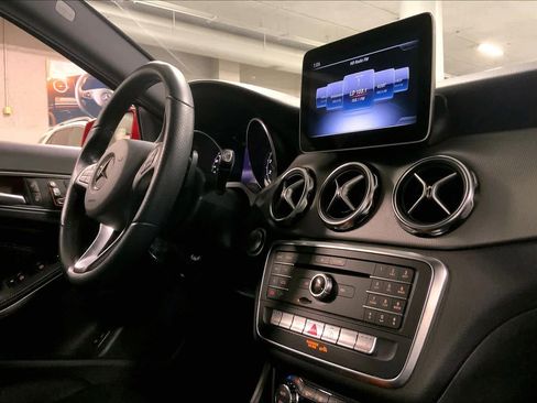 Used 2020 Mercedes-Benz GLA 250 image 32