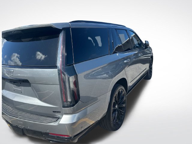 Used 2026 Cadillac Escalade Platinum Sport w/ LPO, ONYX Package AWD/4WD image 5