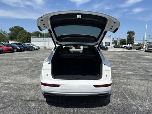 Used 2019 Audi Q5 2.0T Premium Plus w/ Premium Plus Package AWD/4WD image 23