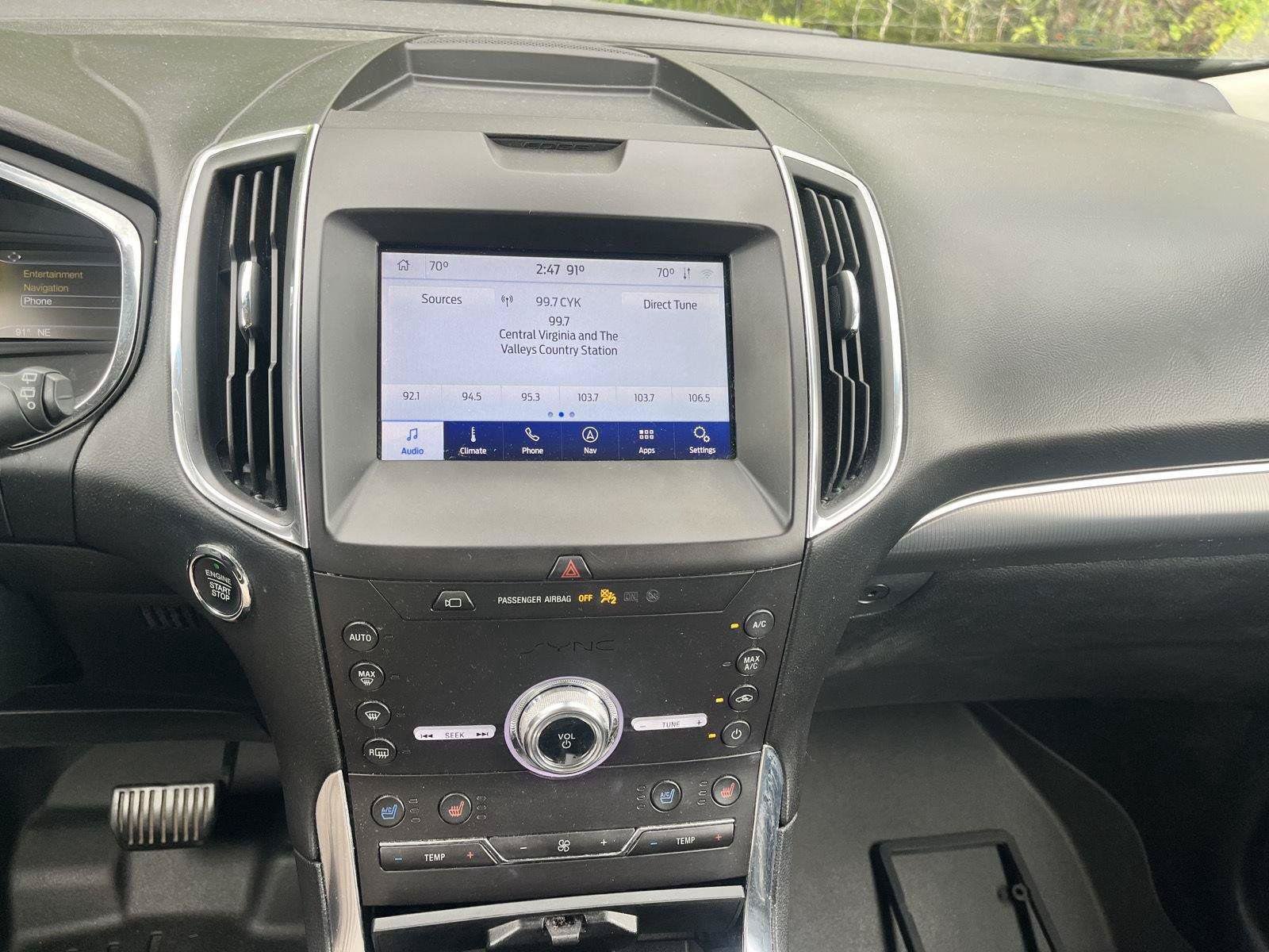 Used 2020 Ford Edge Titanium w/ Equipment Group 301A AWD/4WD image 19