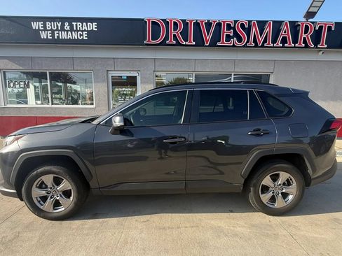 Used 2023 Toyota RAV4 XLE AWD/4WD image 5