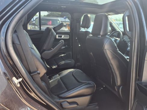 Used 2021 Ford Explorer ST w/ Equipment Group 401A AWD/4WD image 9