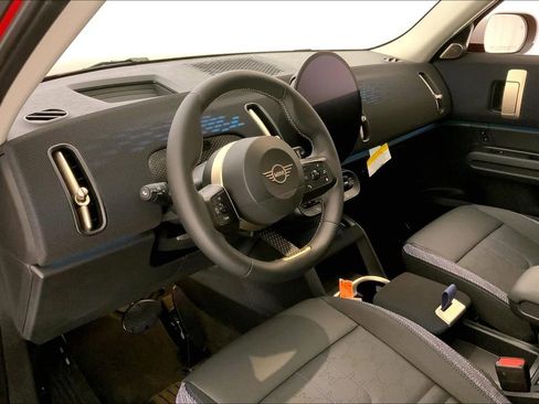 Certified 2025 MINI Cooper Countryman S w/ Comfort Package Max image 21