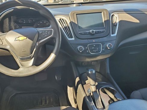 Used 2018 Chevrolet Malibu LS FWD image 7