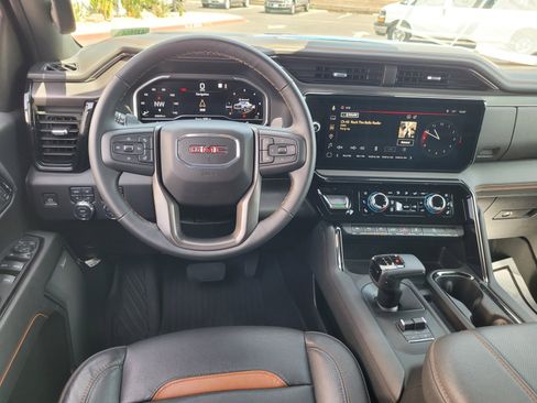 Used 2023 GMC Sierra 1500 AT4 AWD/4WD image 18