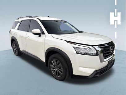 Used 2022 Nissan Pathfinder SV