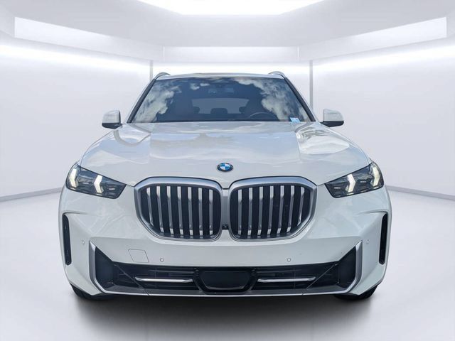 Used 2024 BMW X5 sDrive40i w/ Parking Assistance Package RWD image 8