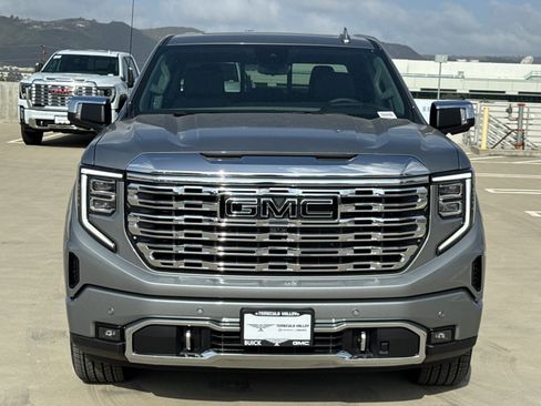 Used 2026 GMC Sierra 1500 Denali AWD/4WD image 5