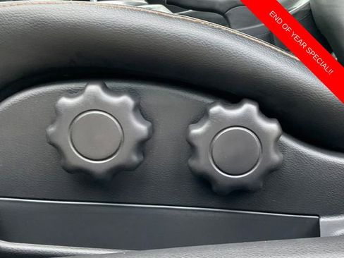 Used 2005 Nissan 350Z Touring image 11