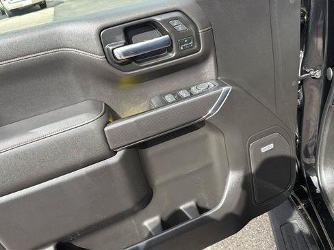 Used 2022 GMC Sierra 1500 AT4 w/ AT4 Premium Package AWD/4WD image 12