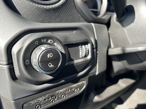 New 2026 Jeep Gladiator Rubicon image 12