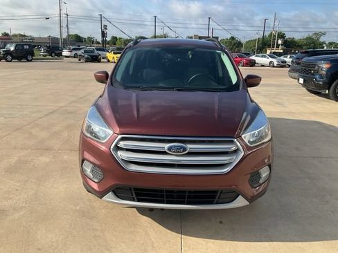 Used 2018 Ford Escape SE FWD image 40