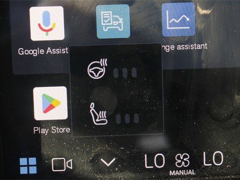 Used 2021 Volvo XC40 P8 Recharge w/ Advanced Package image 43