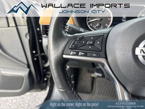 Used 2022 Nissan Sentra SV w/ SV Premium Package image 32