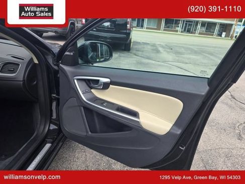 Used 2017 Volvo S60 T5 Inscription AWD/4WD image 16