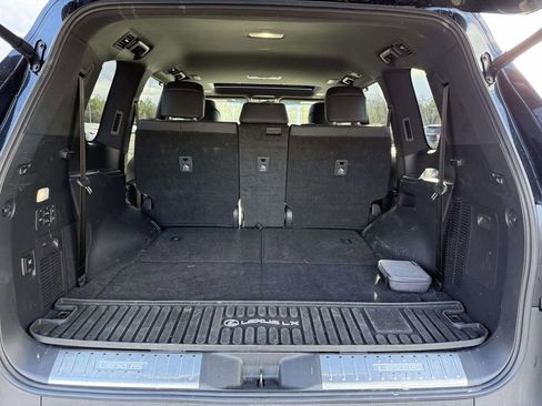 Used 2023 Lexus LX 600 4WD w/ Luxury Package image 30