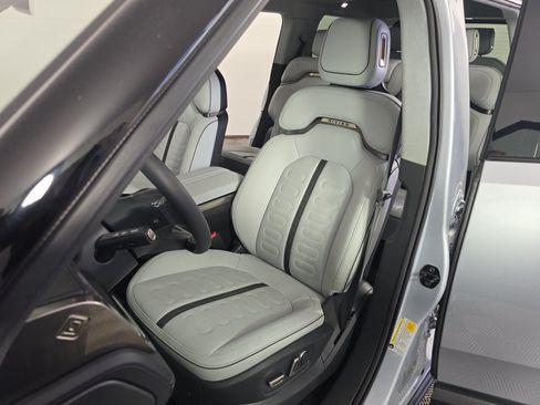 Used 2023 Rivian R1S Launch Edition AWD/4WD image 20