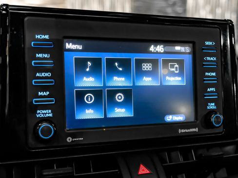 Used 2020 Toyota RAV4 XLE w/ Convenience Package FWD image 29