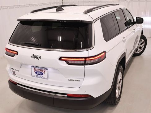 Used 2021 Jeep Grand Cherokee L Limited AWD/4WD image 43