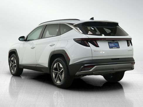 Certified 2025 Hyundai Tucson SEL AWD/4WD image 3