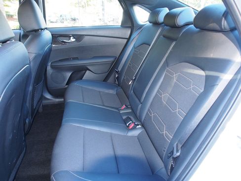 Used 2024 Kia Forte GT-Line image 18