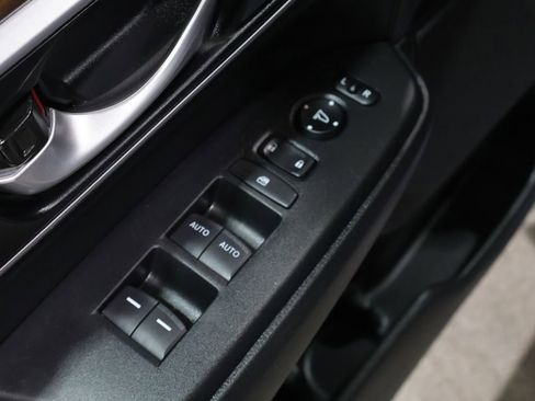 Used 2022 Honda CR-V EX-L image 13