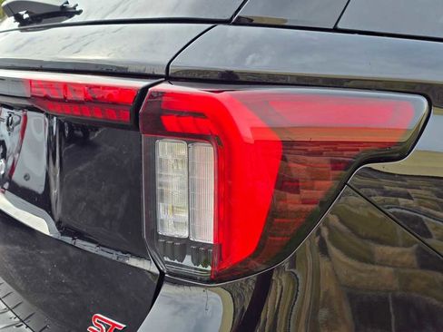 New 2026 Ford Explorer ST image 12