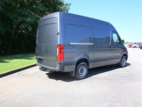 Used 2024 Mercedes-Benz Sprinter 144 Cargo image 4